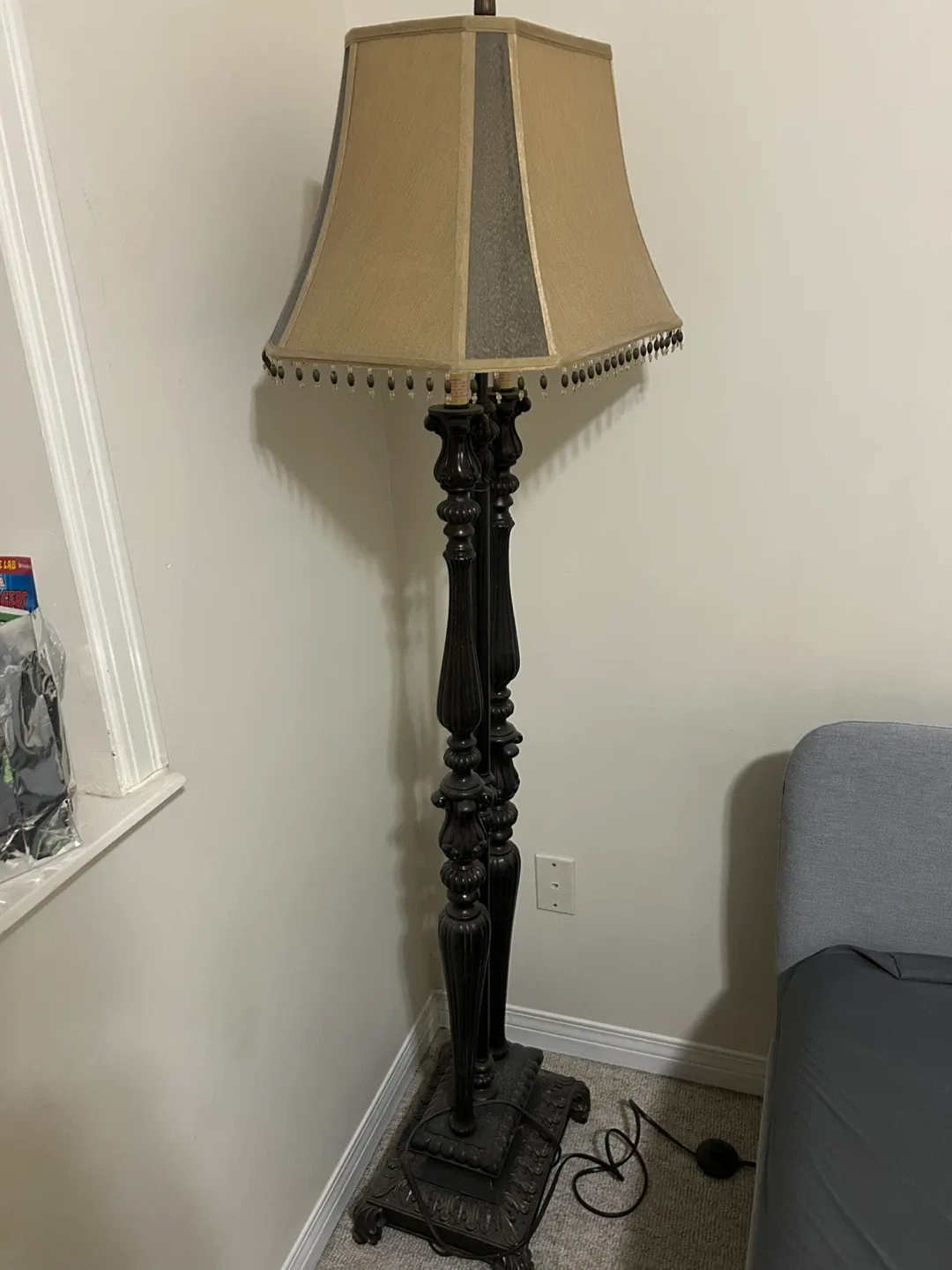 Floor Lamp - Elegant Design