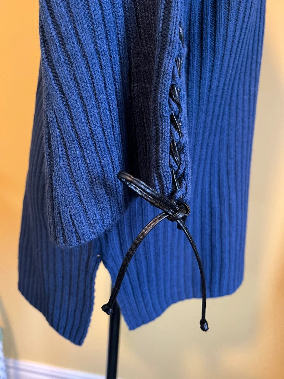 Artizan Robin Barre Sweater Tunic -M image indicator(7)