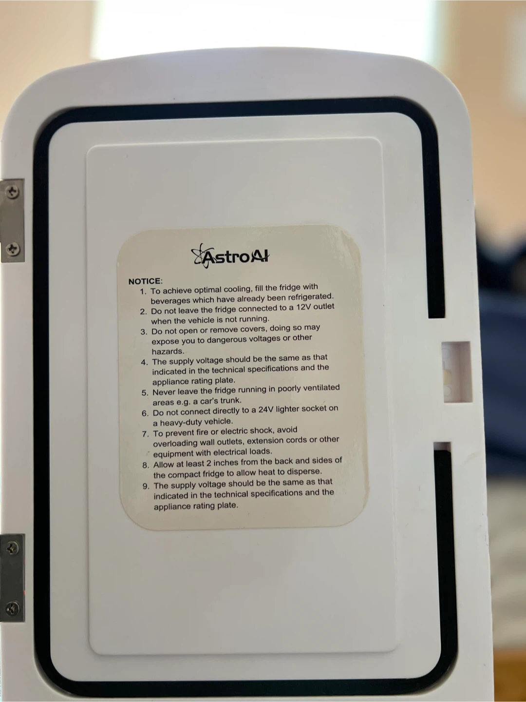 AstroAI Pink Mini Fridge - photo 3