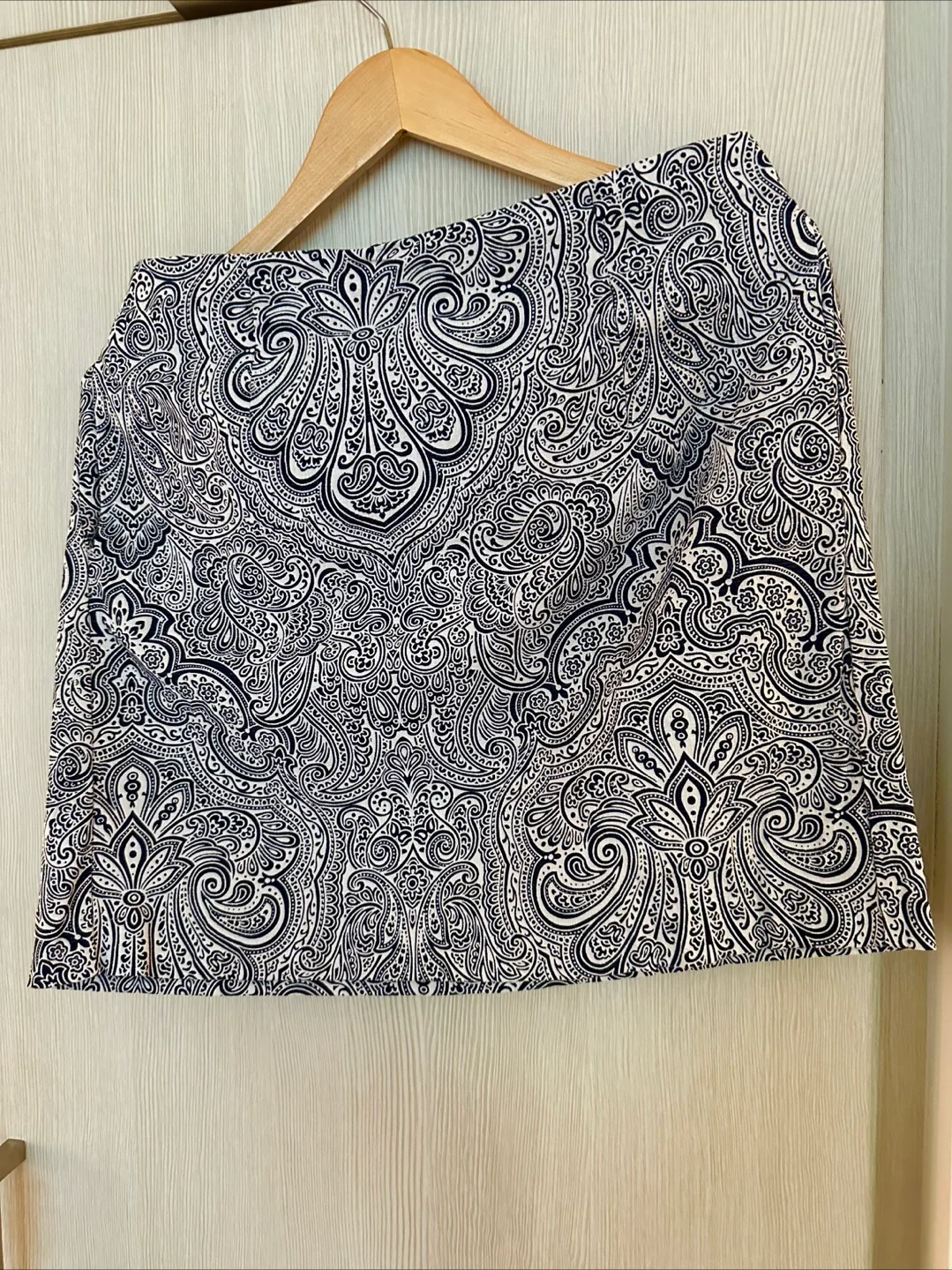 Tommy Hilfiger Skirt - Size 4 thumbnail