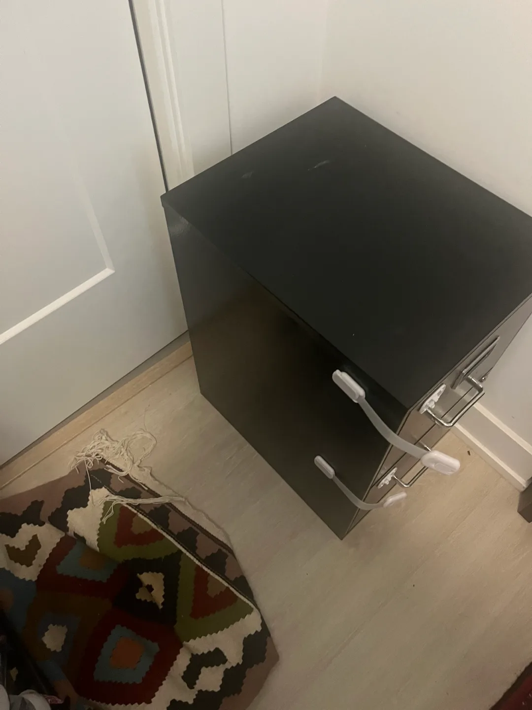 Black 2-Drawer big Filing Cabinet - Like New! image indicator(4)