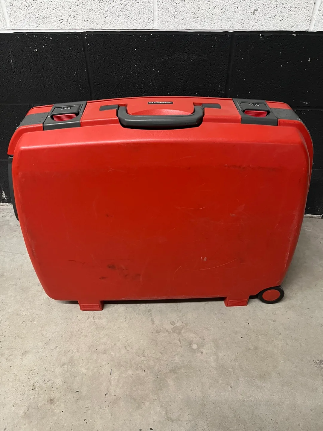Red Hardcase Suitcase thumbnail