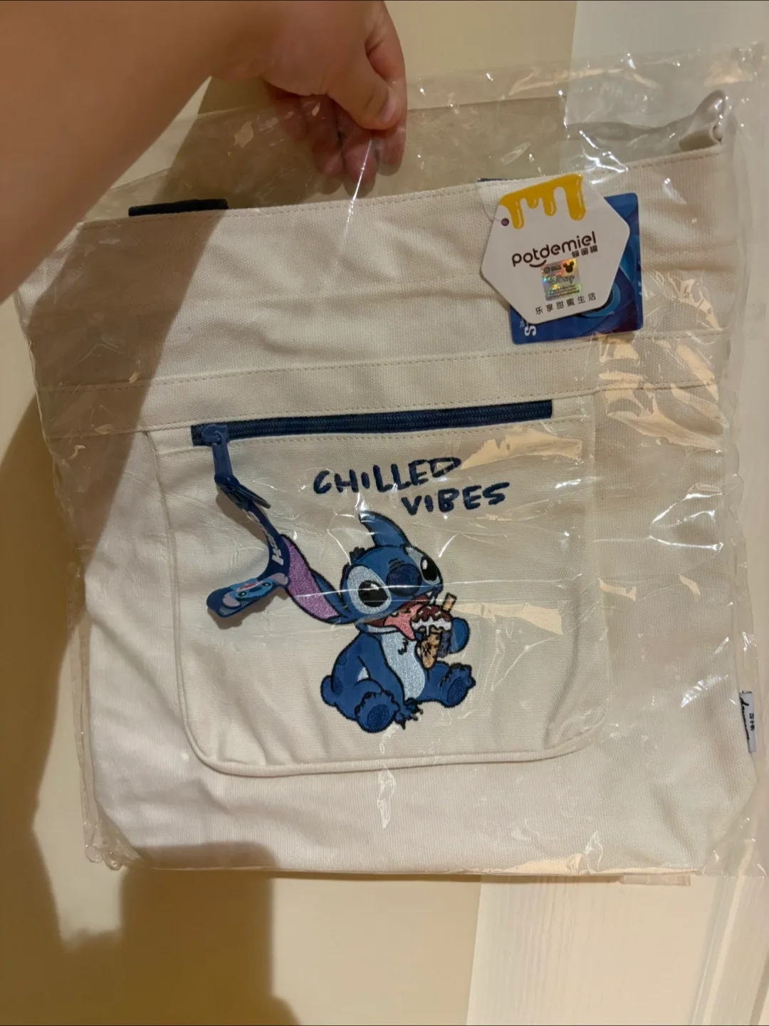 Stitch Crossbody big crossbag thumbnail