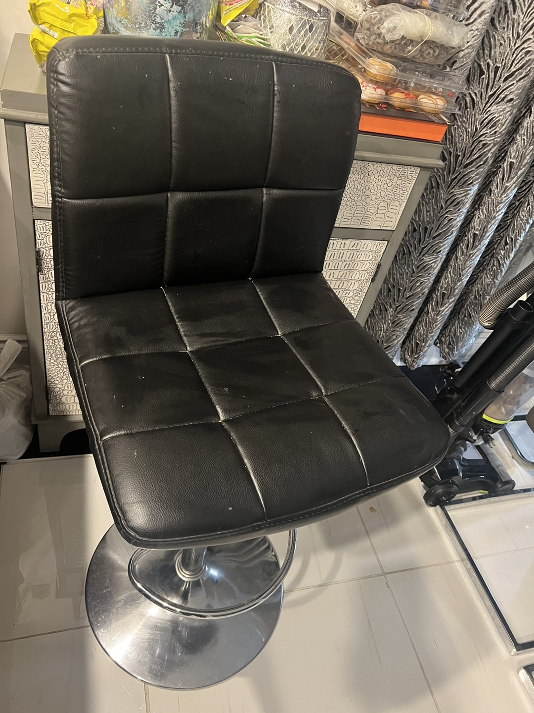 Black Swivel Bar Stool leather