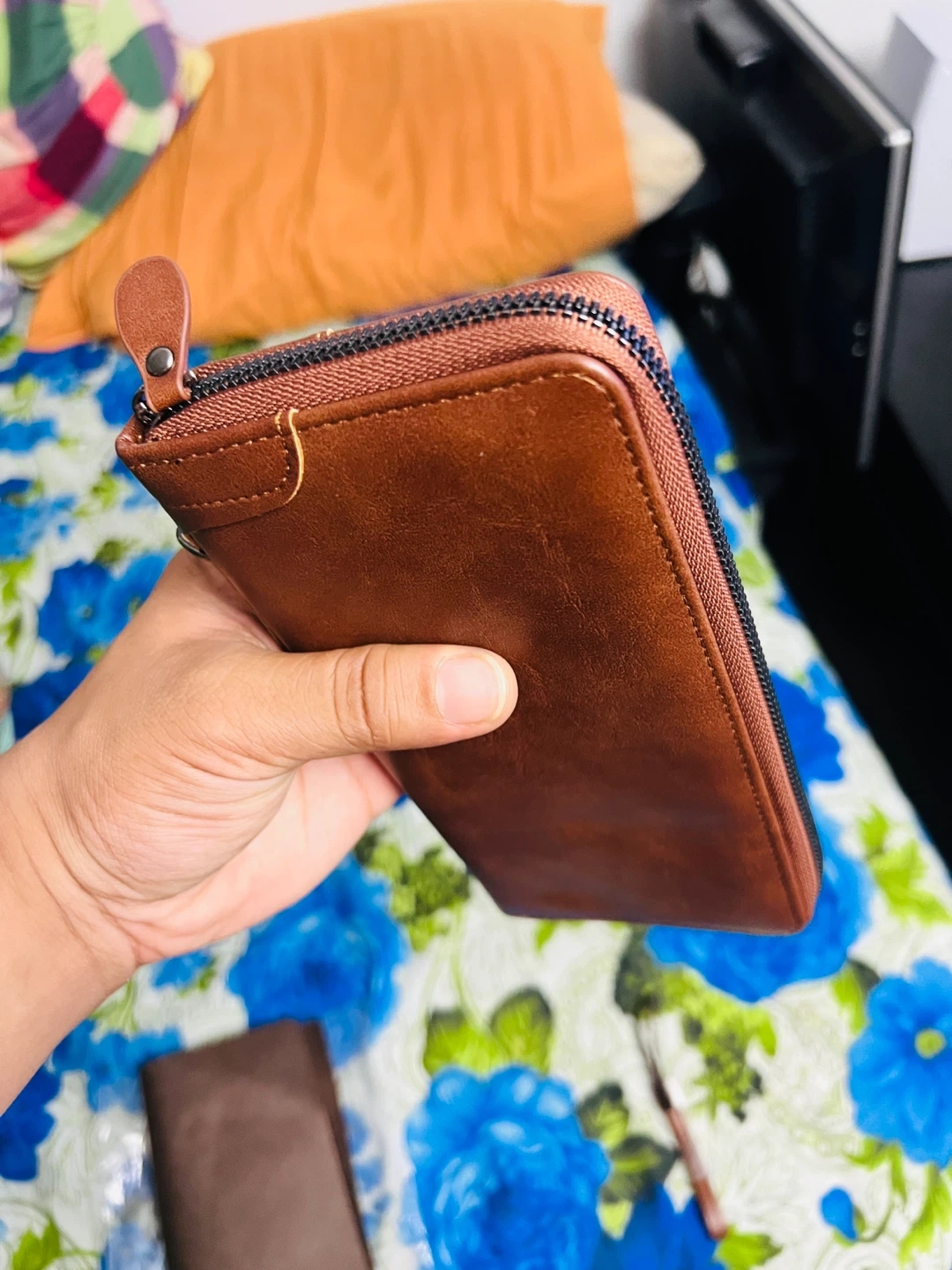 Brown Leather Wallet with Zipper - photo 5