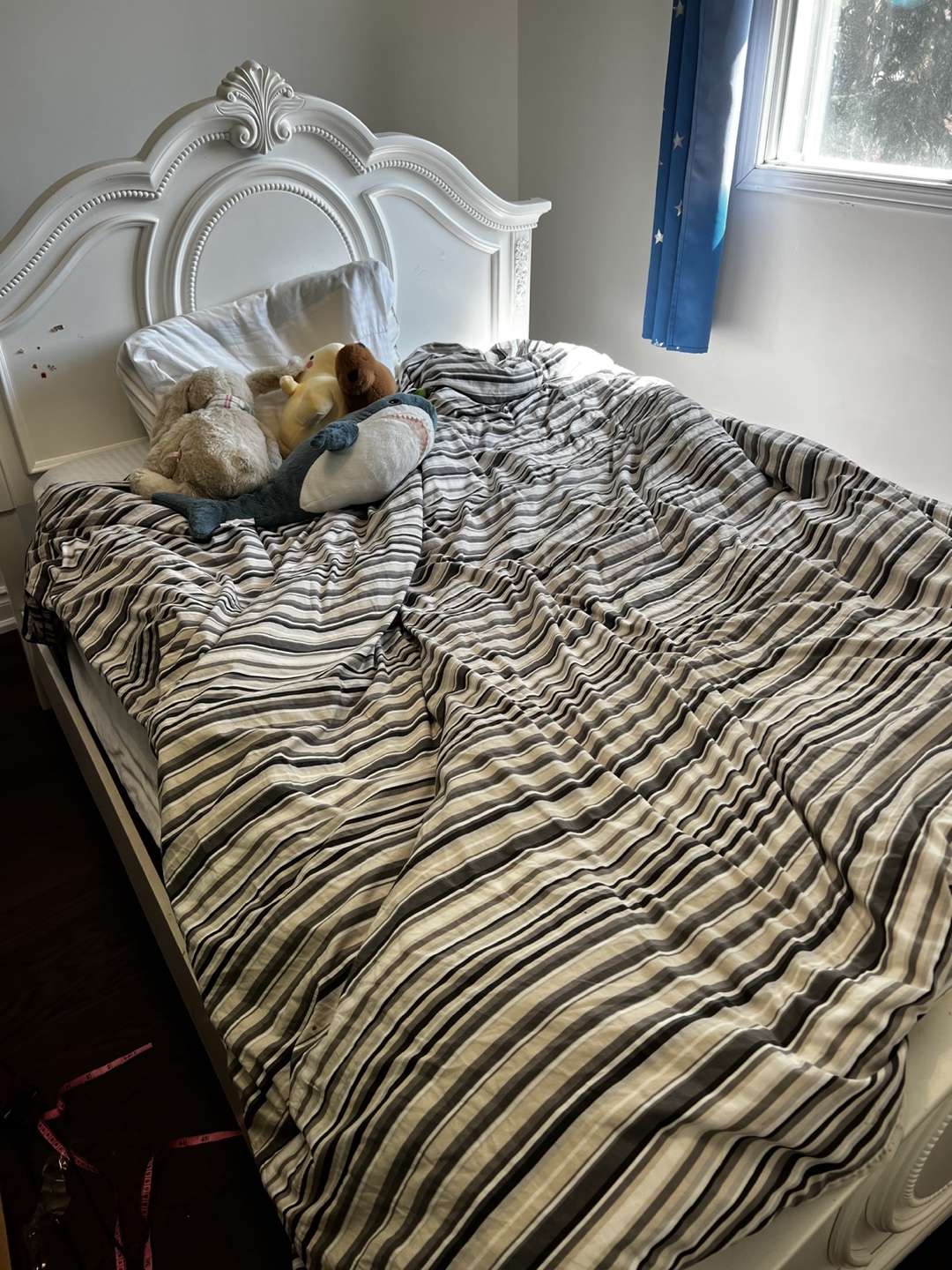 Queen size White Ornate Bed Frame
