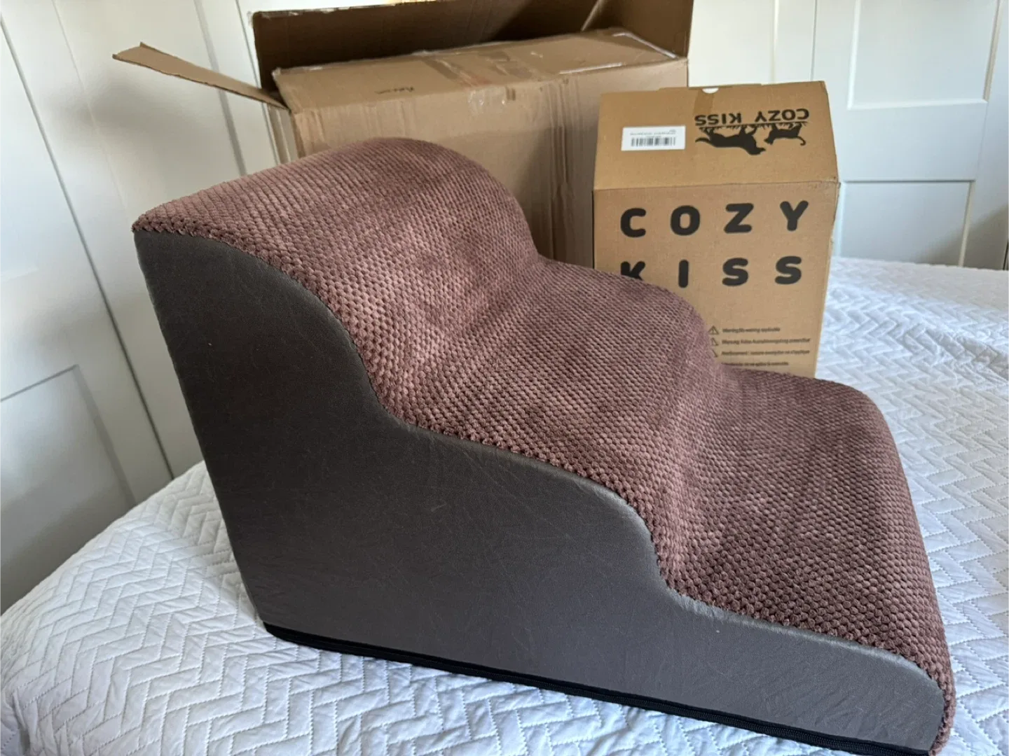 Brand NEW in the Box 16” Dog Stairs $25 thumbnail