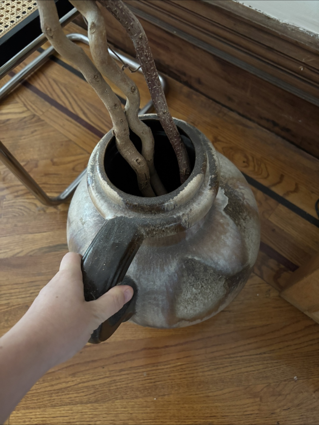 Large Decorative Ceramic Vase with Handle - photo 4