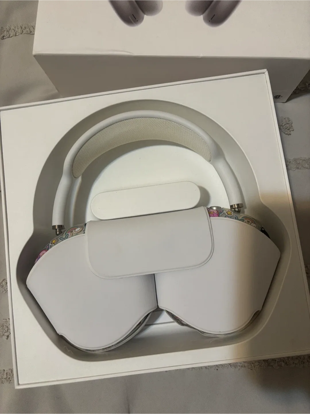 Authentic Apple AirPods Max - Silver/White image indicator(4)