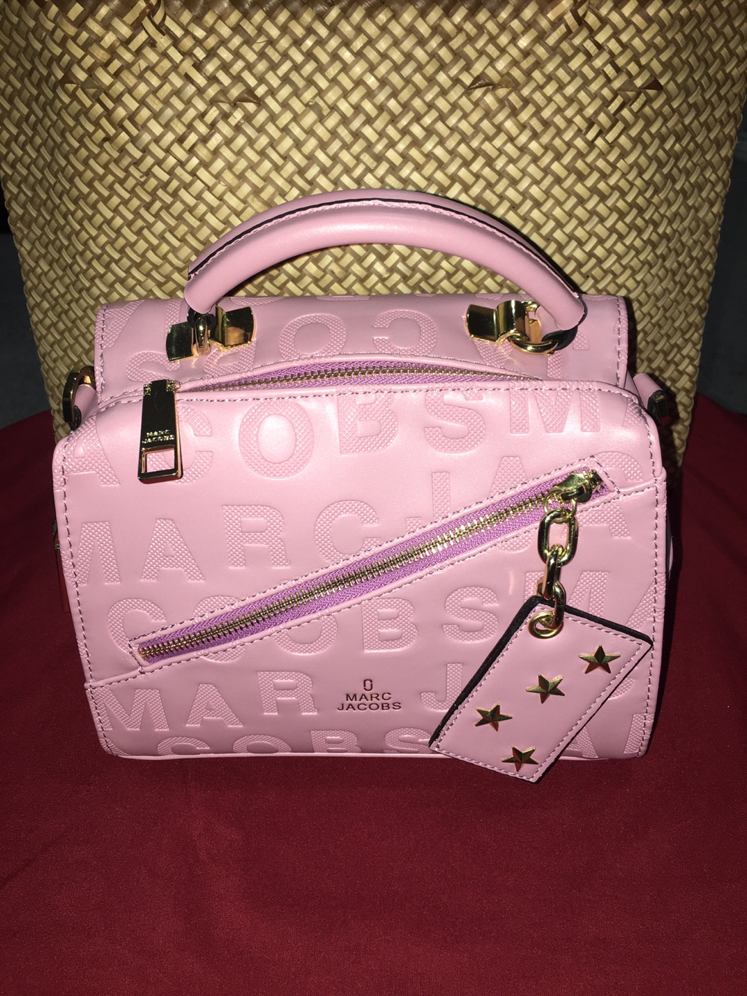 Marc Jacobs Pink Embossed Leather Handbag - photo 2