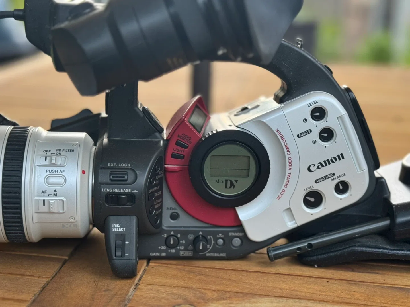 Canon XL1S 3CCD Digital Video Camcorder image indicator(3)