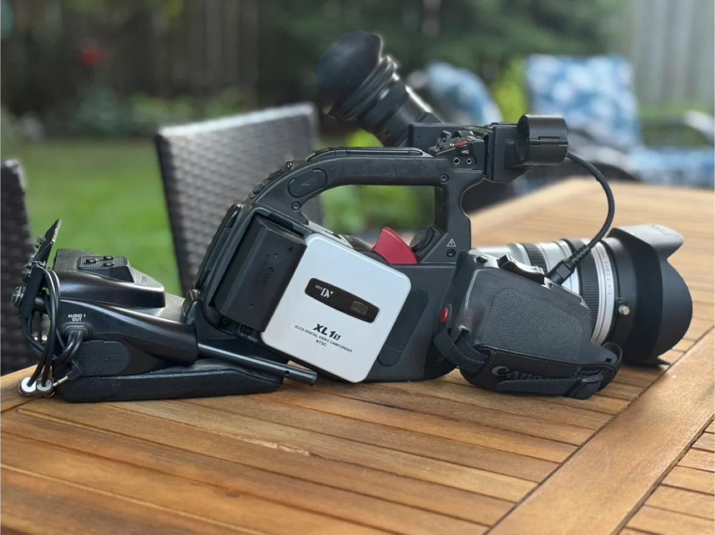 Canon XL1S 3CCD Digital Video Camcorder image indicator(2)