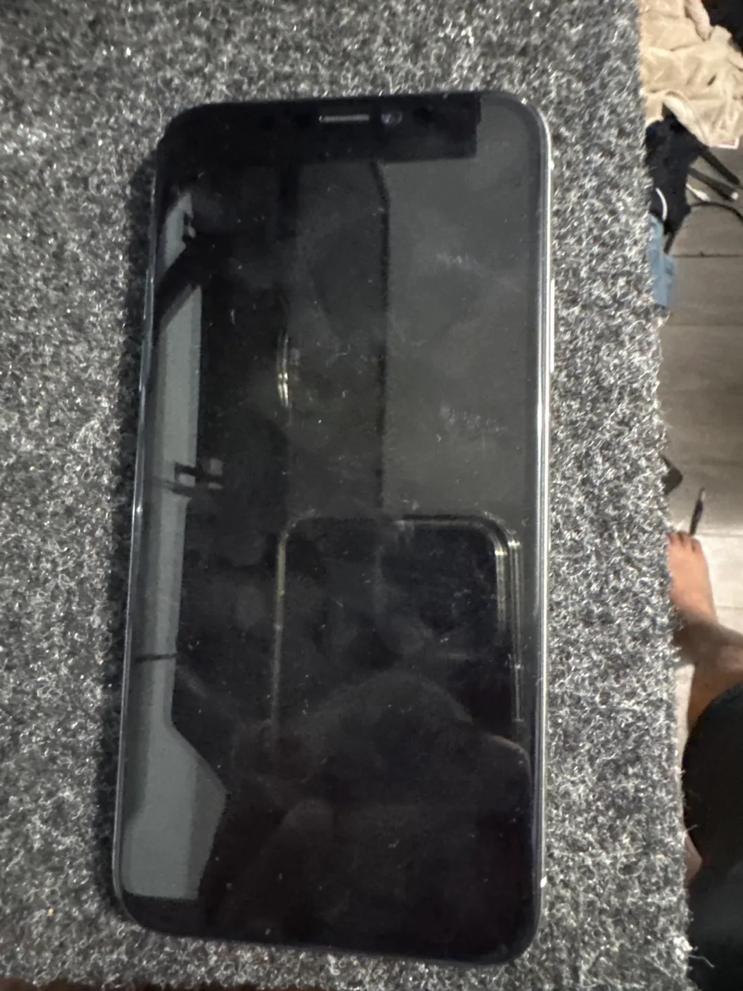 Apple iPhone X - White image indicator(2)