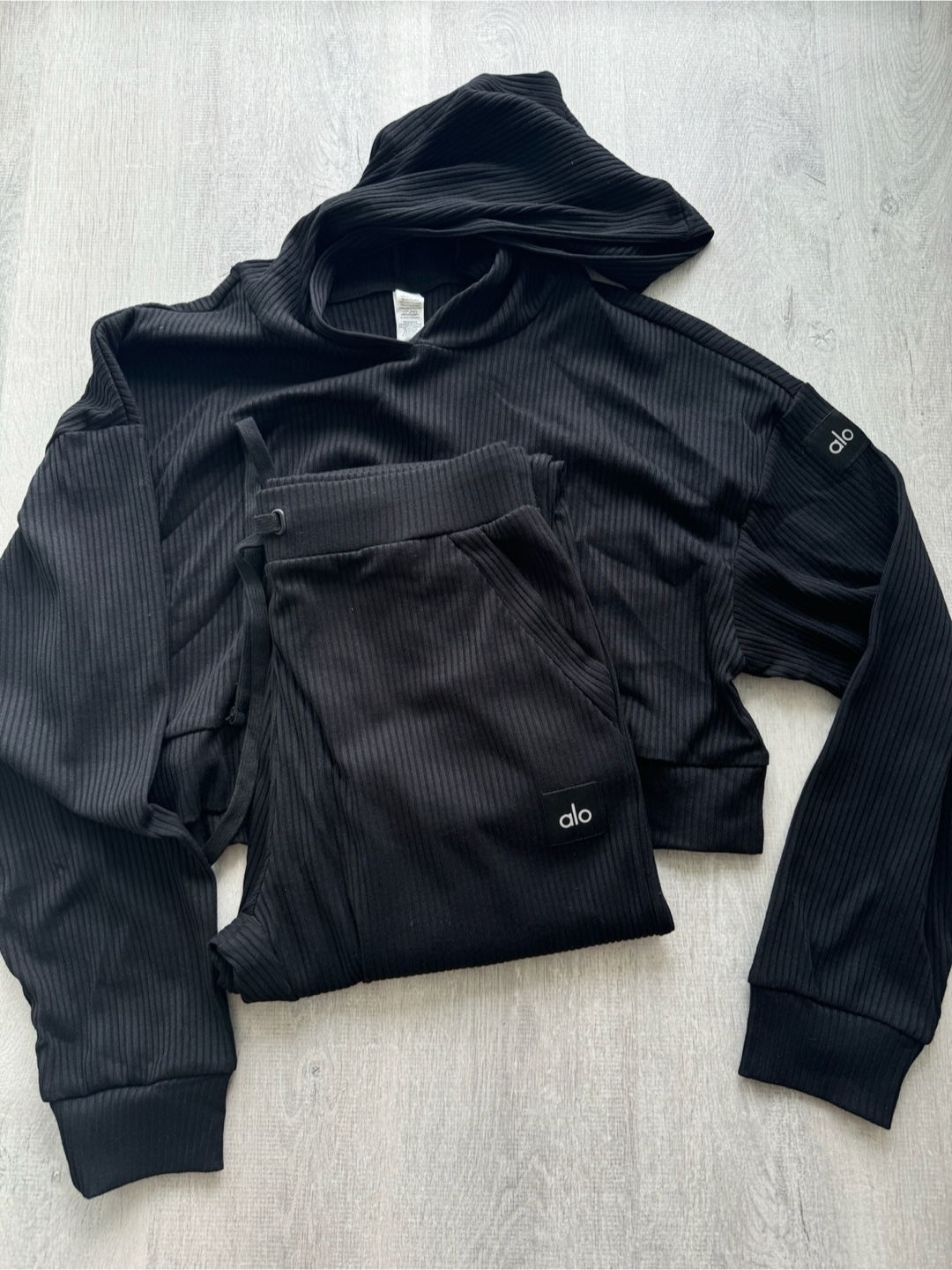 ALO Black Muse Hoodie & Sweatpants Set - Size S&M