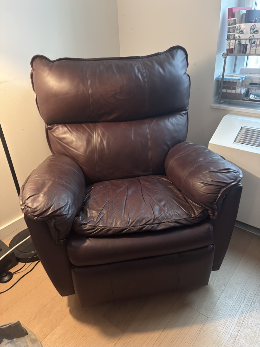 Brown Leather Recliner Chair - photo 3