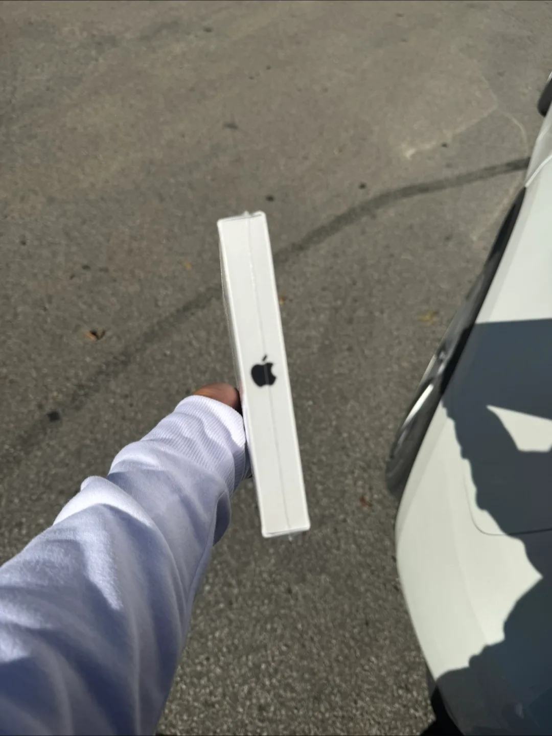 Apple Magic Keyboard (BRAND NEW SEALED) image indicator(2)