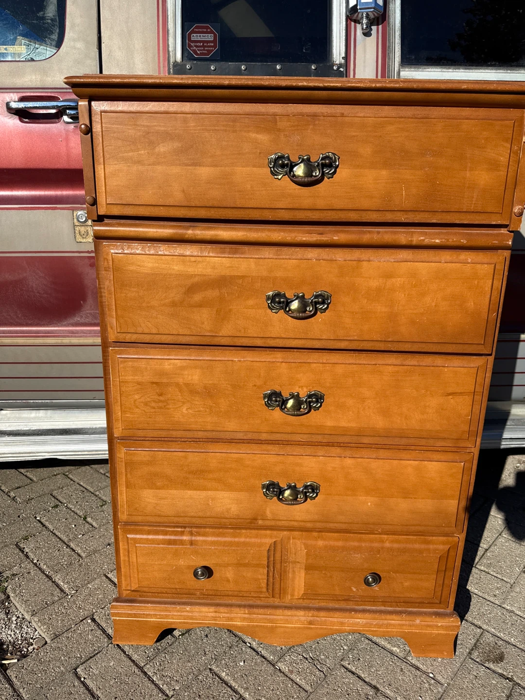 Wooden 5-Drawer Dresser