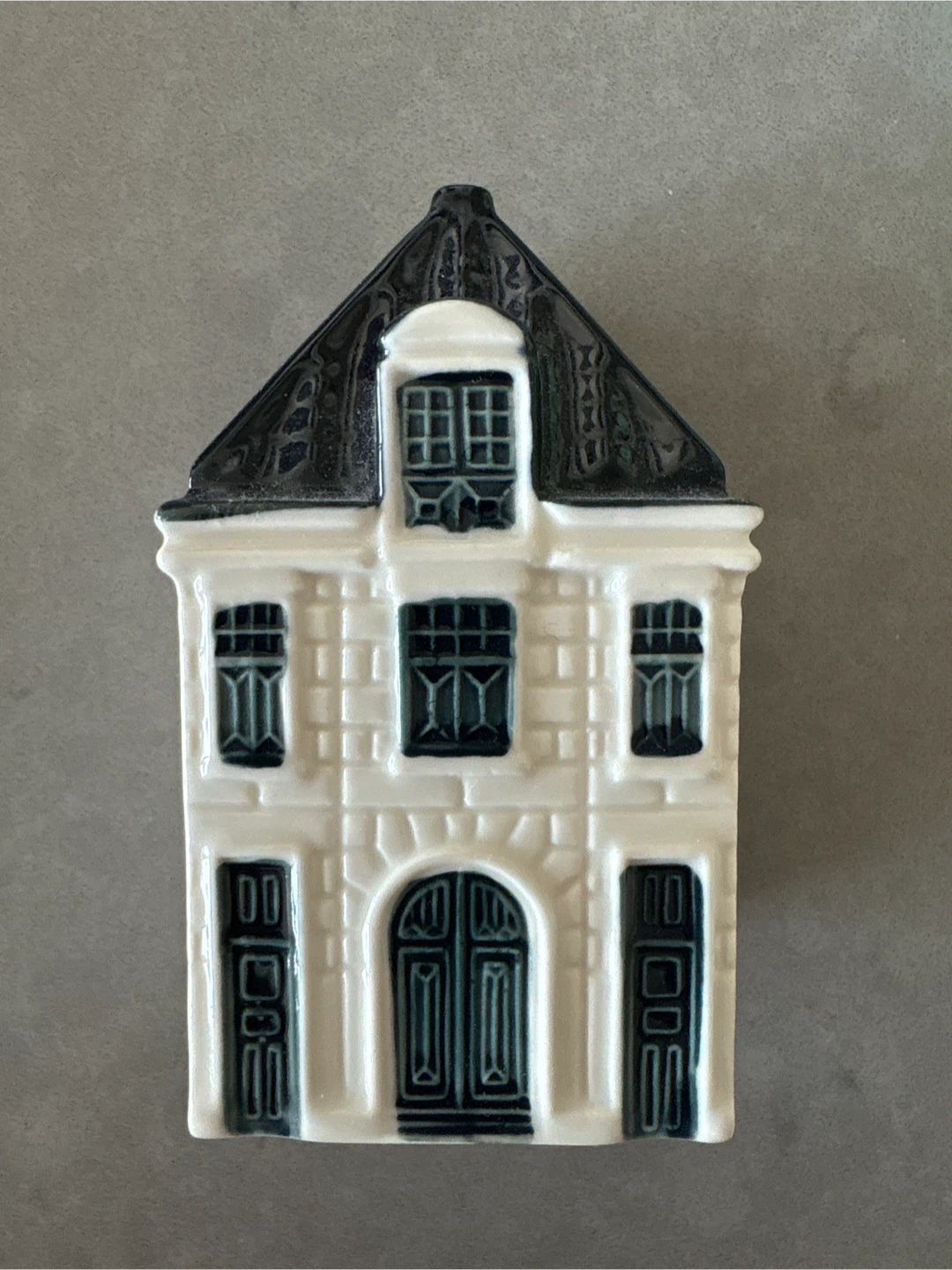 KLM Bols Blue Delft Miniature House #64