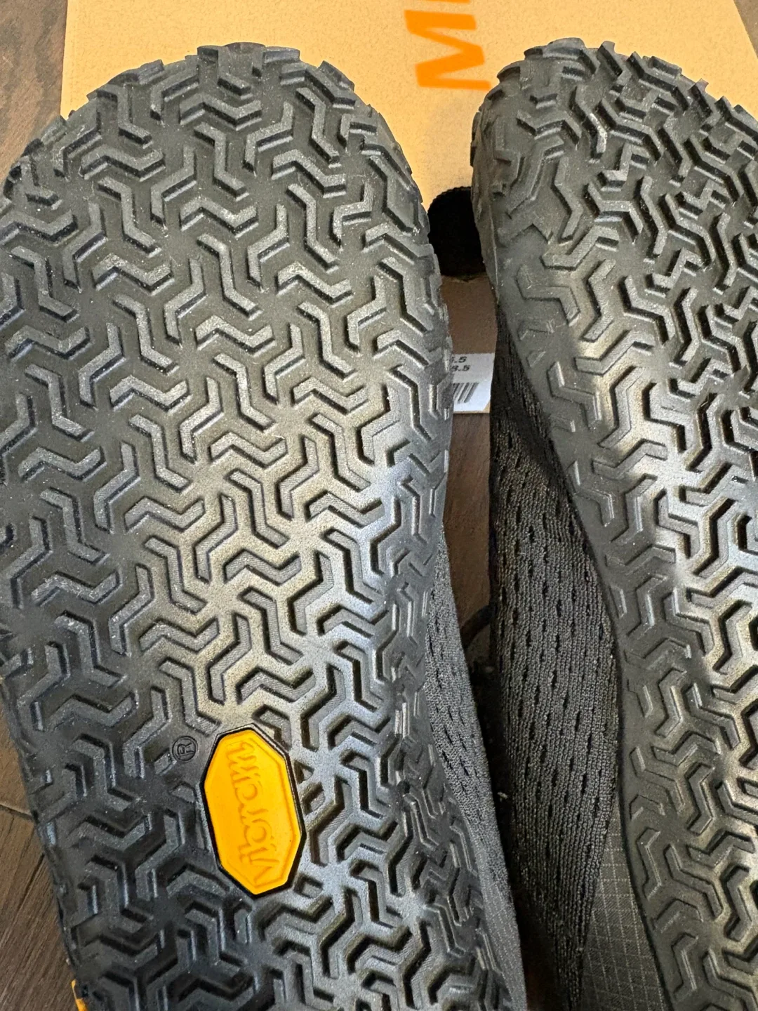 Merrell Vapor Glove 6, Women's Size 8, Black image indicator(3)