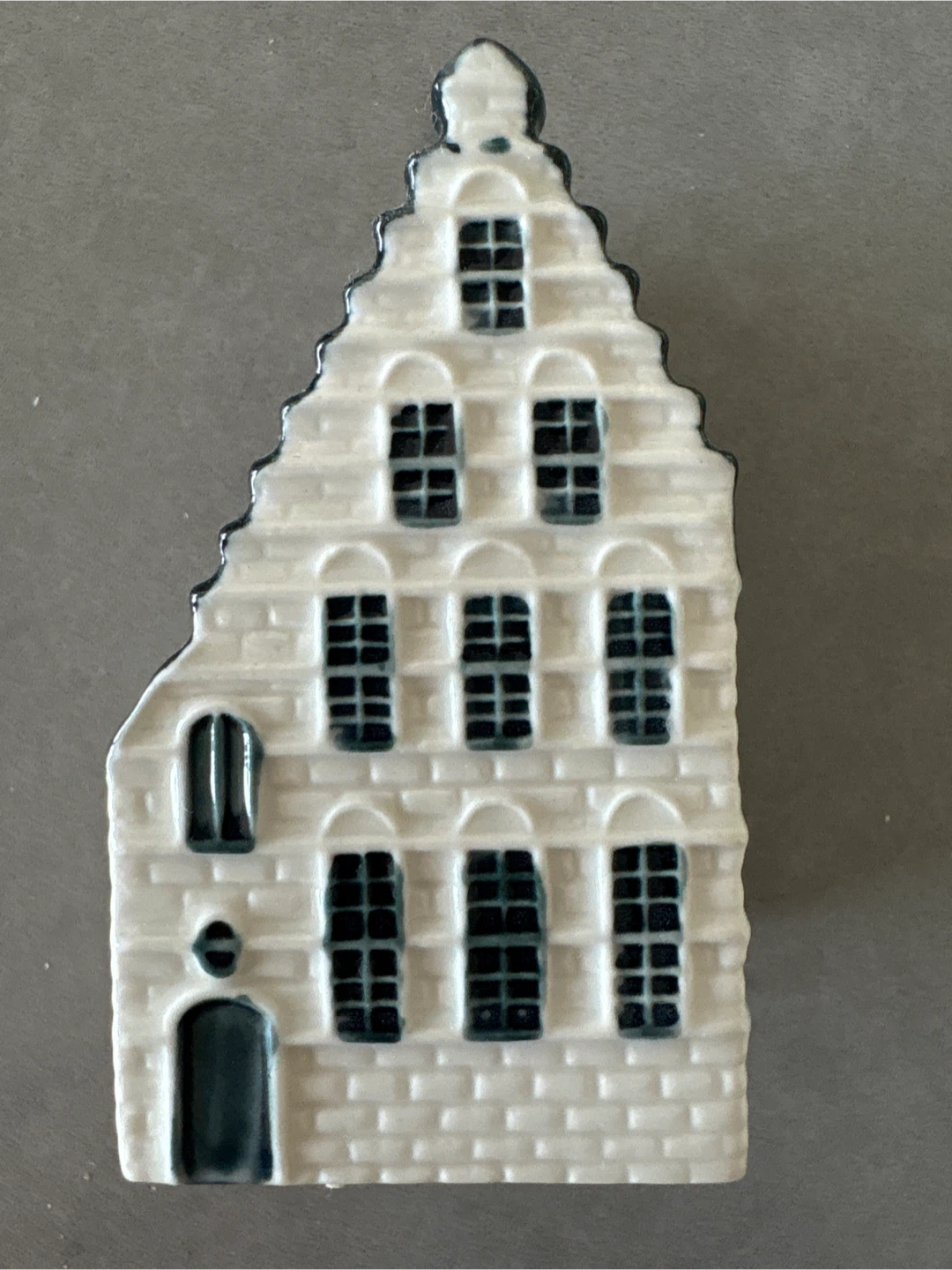 KLM Bols Blue Delft Miniature House #44