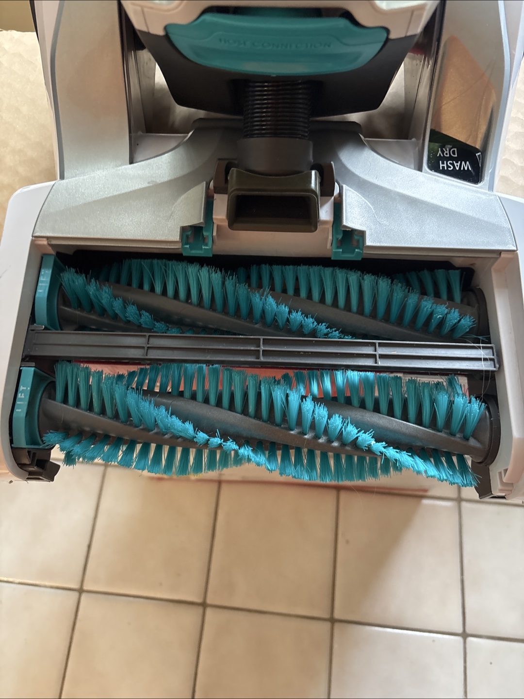 Hoover Smartwash Pet Plus Carpet Cleaner - photo 4