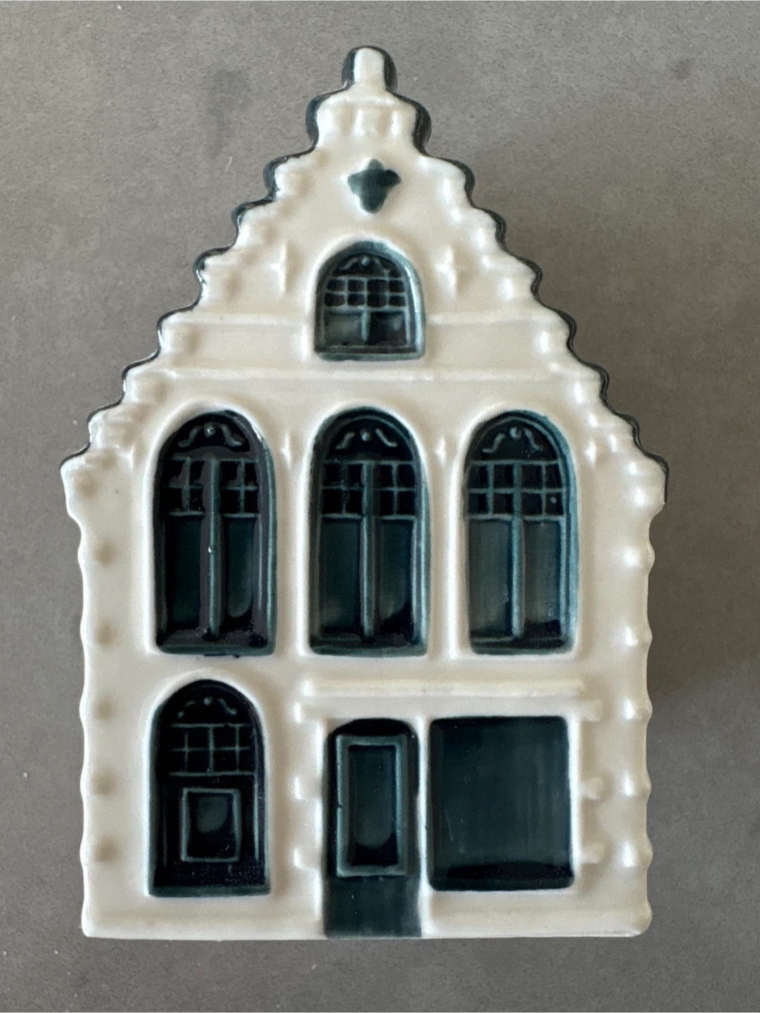 KLM Bols Amsterdam 1575 Delft Blue House #49