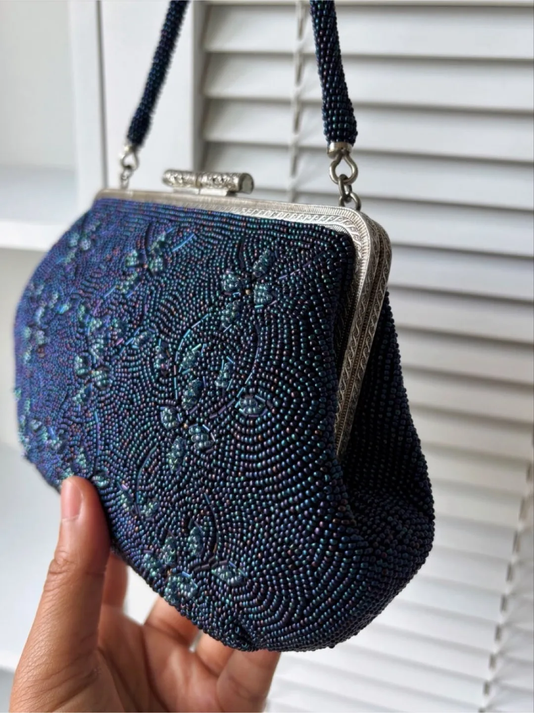 Vintage Beaded Evening Bag – Handcrafted Beadwork Clutch Purse image indicator(6)