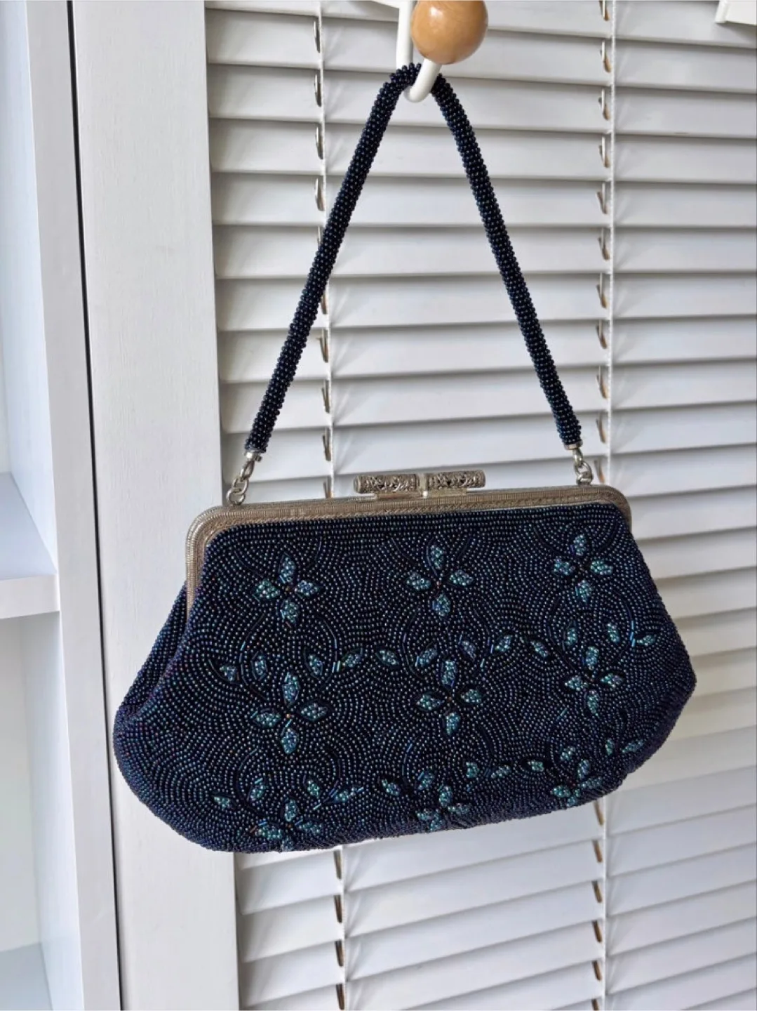 Vintage Beaded Evening Bag – Handcrafted Beadwork Clutch Purse image indicator(10)