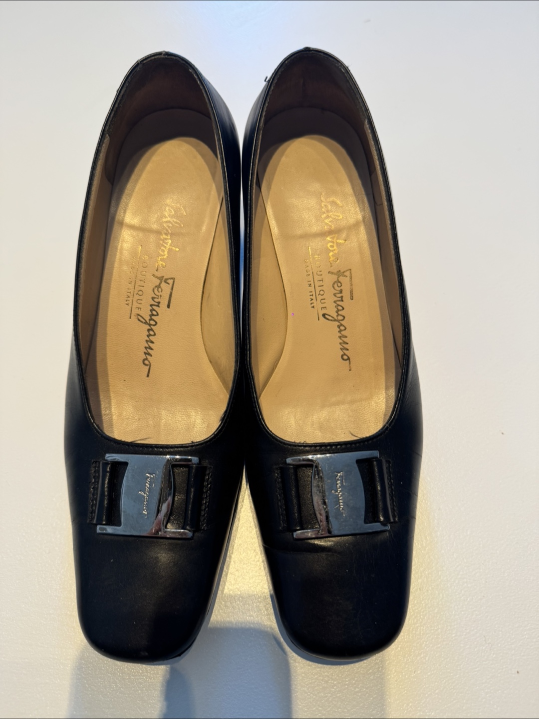 Vintage Salvatore Ferragamo Black Leather Pumps - Size 5 - photo 2