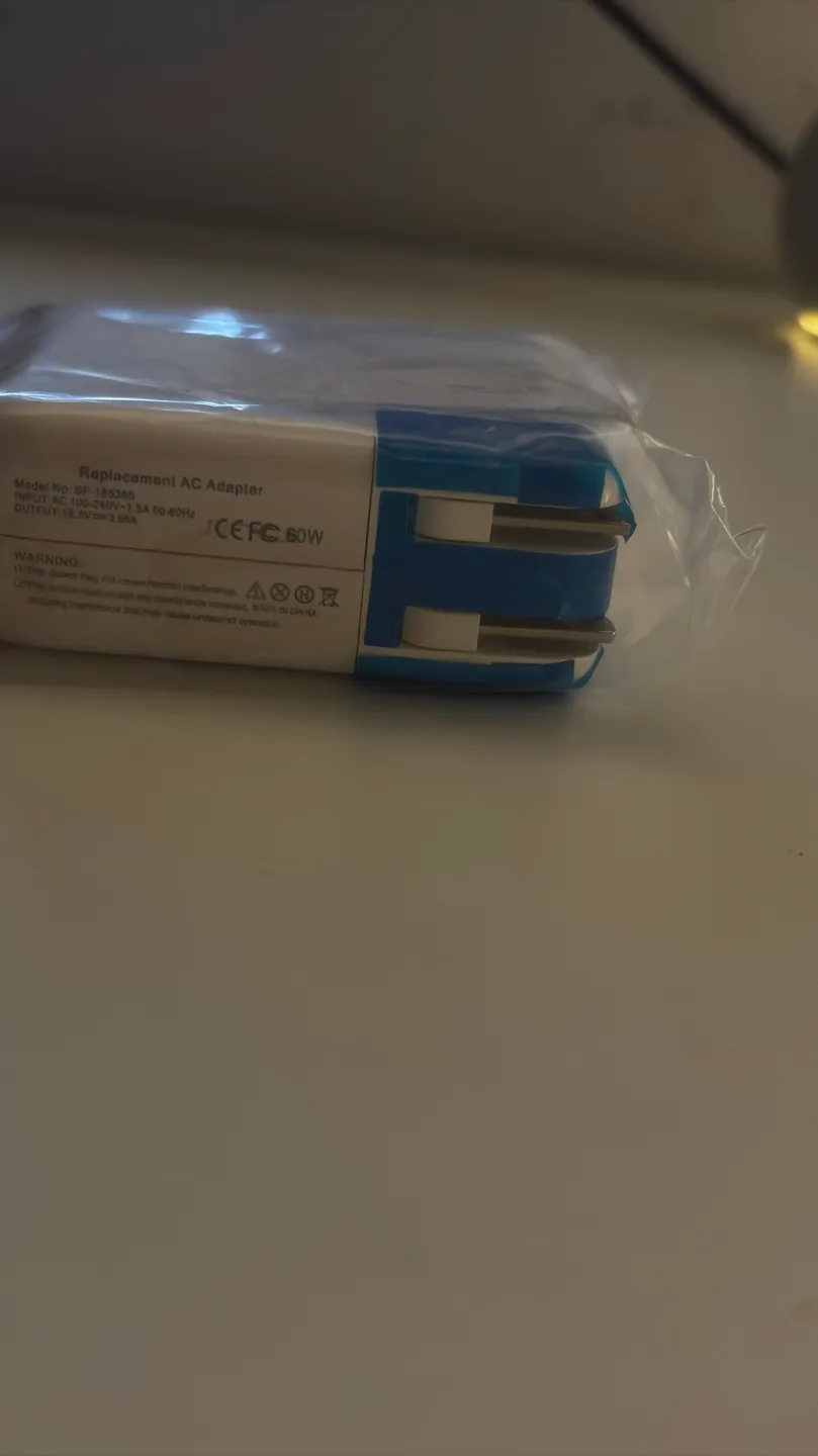 Apple 60W MagSafe Power Adapter image indicator(4)