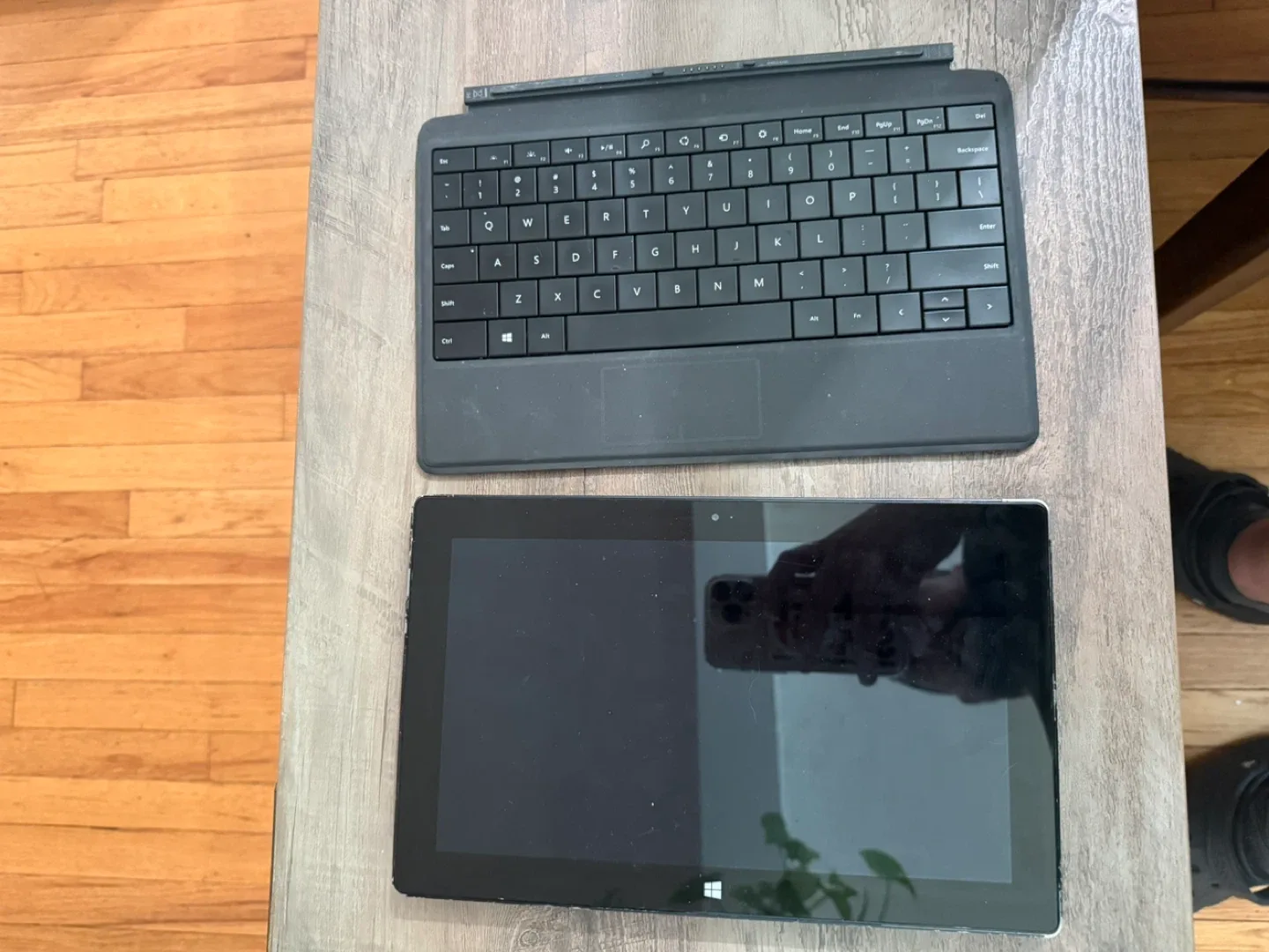 Microsoft Surface Tablet image indicator(6)