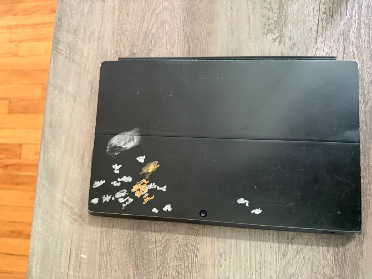 Microsoft Surface Tablet image indicator(4)