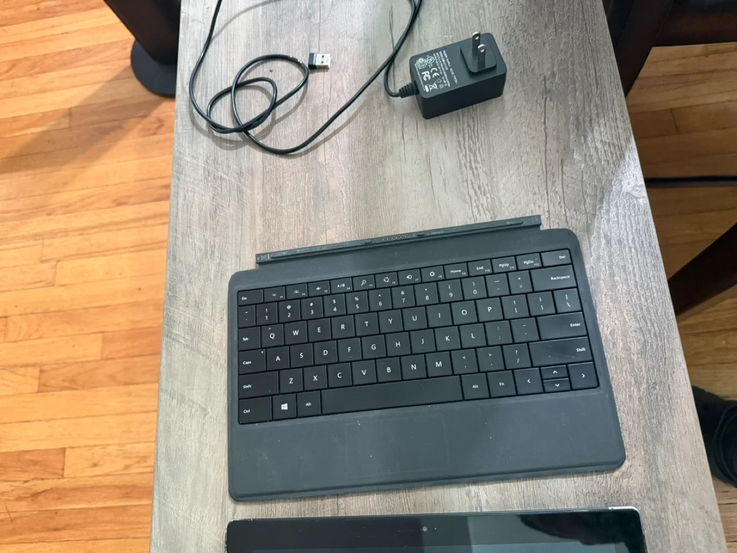 Microsoft Surface Tablet image indicator(8)