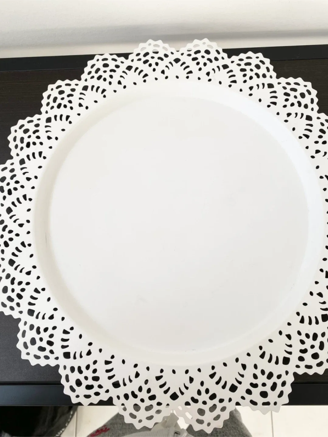 IKEA Round Metal Doilies Tray image indicator(3)