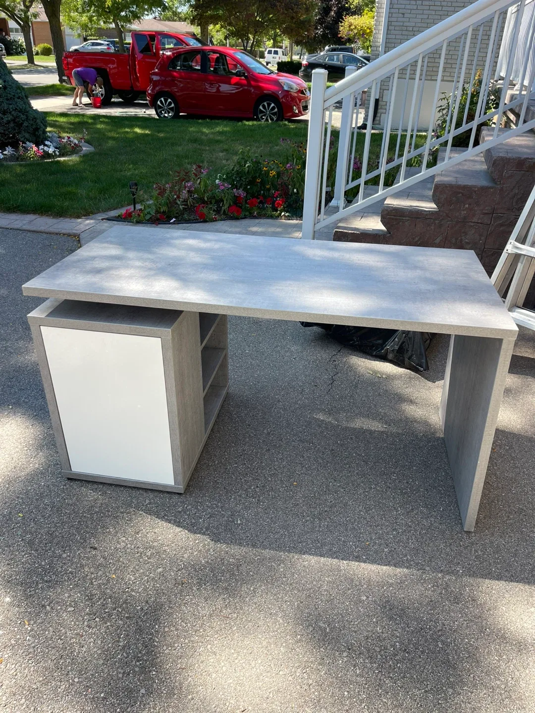 JYSK Office Desk (140 x 69 cm) thumbnail