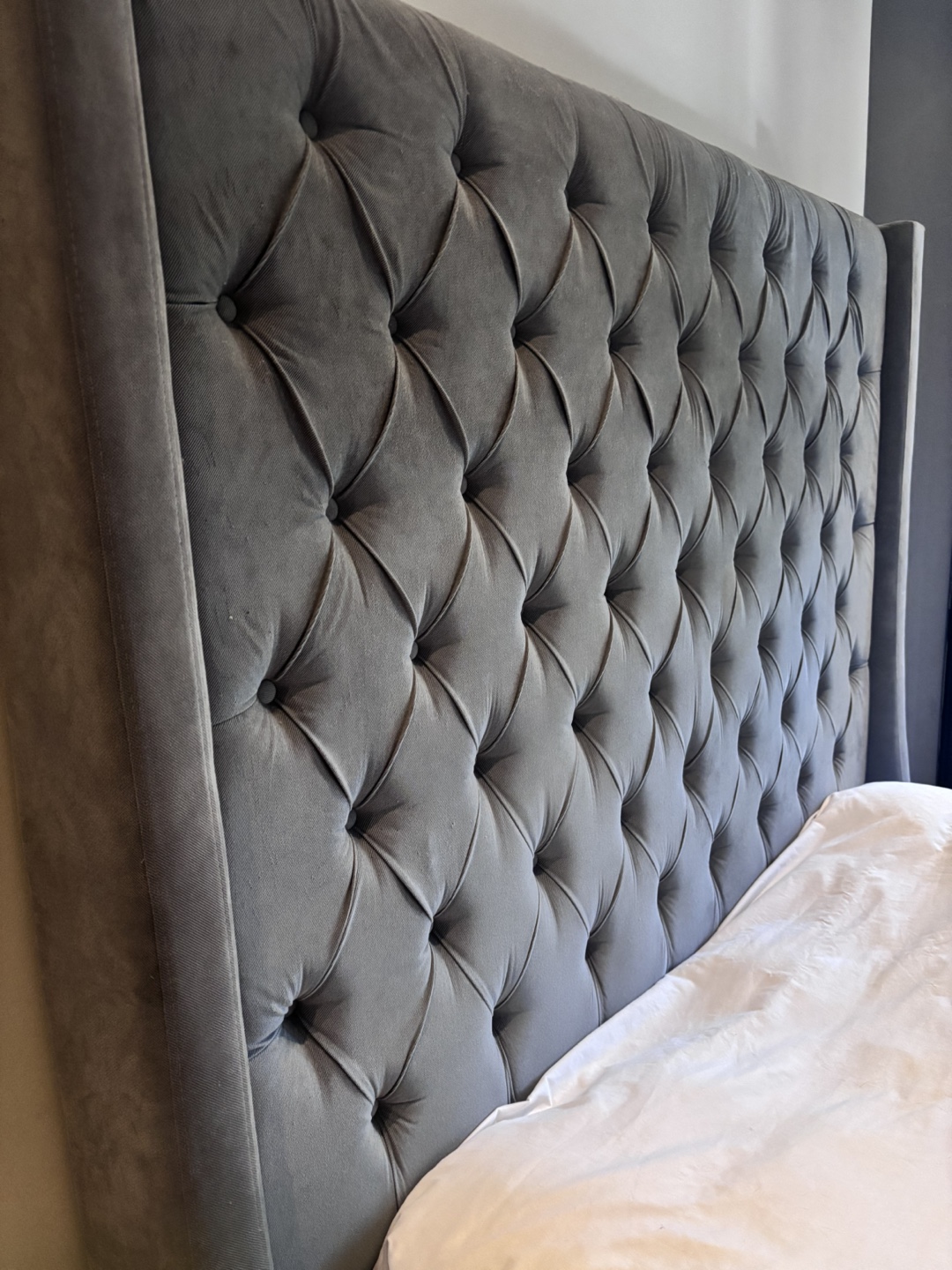 QUEEN Grey Tufted Wingback Bed Frame