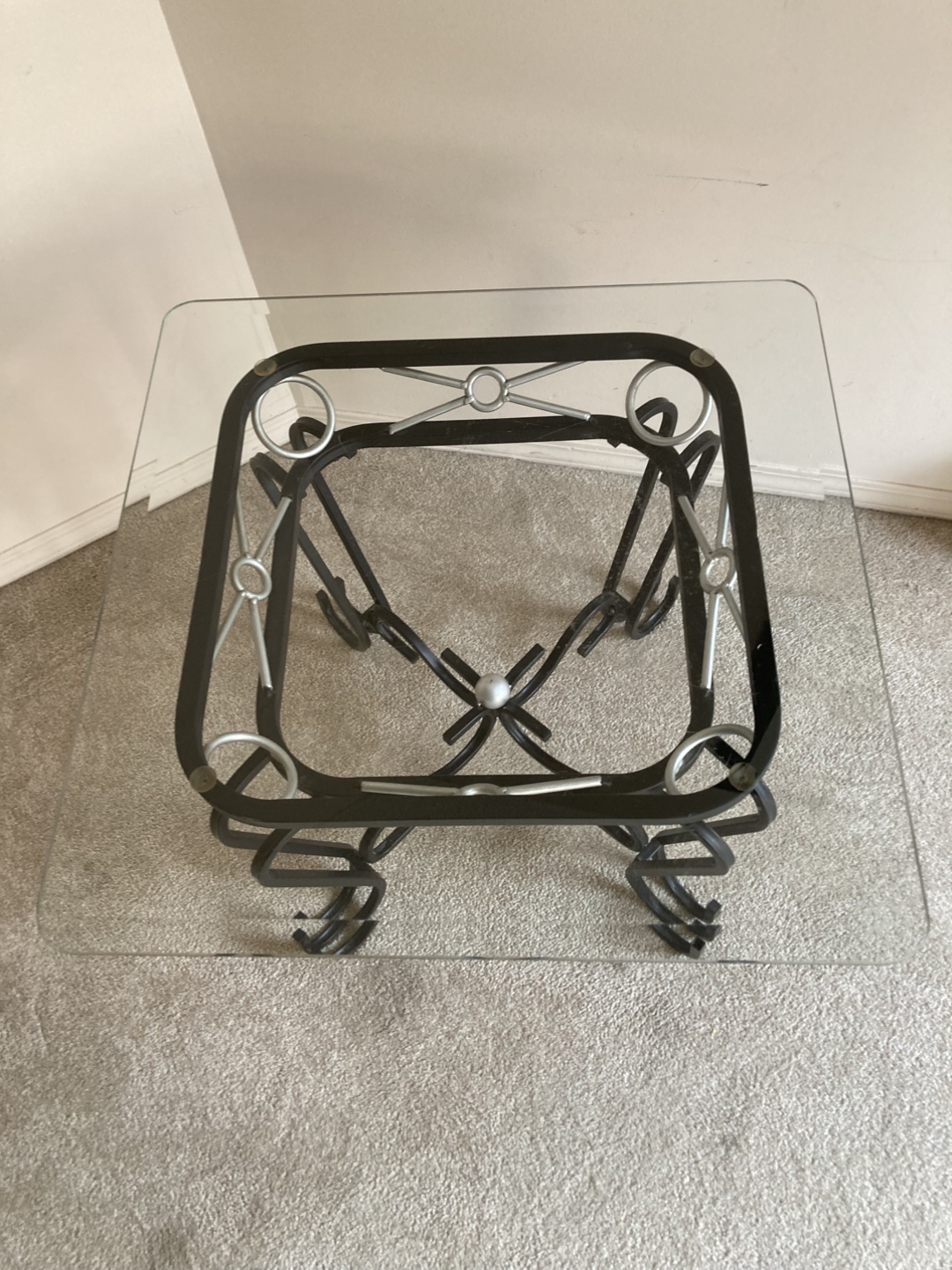 Wrought iron end table - photo 3