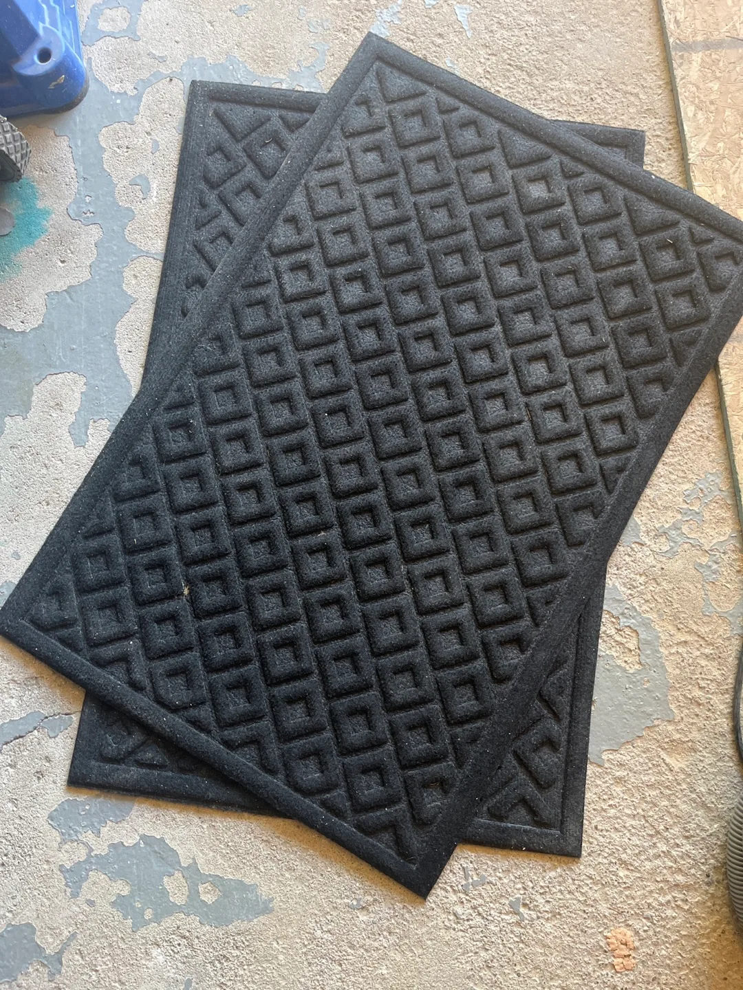 🥕2 Black Rubber Door Mats