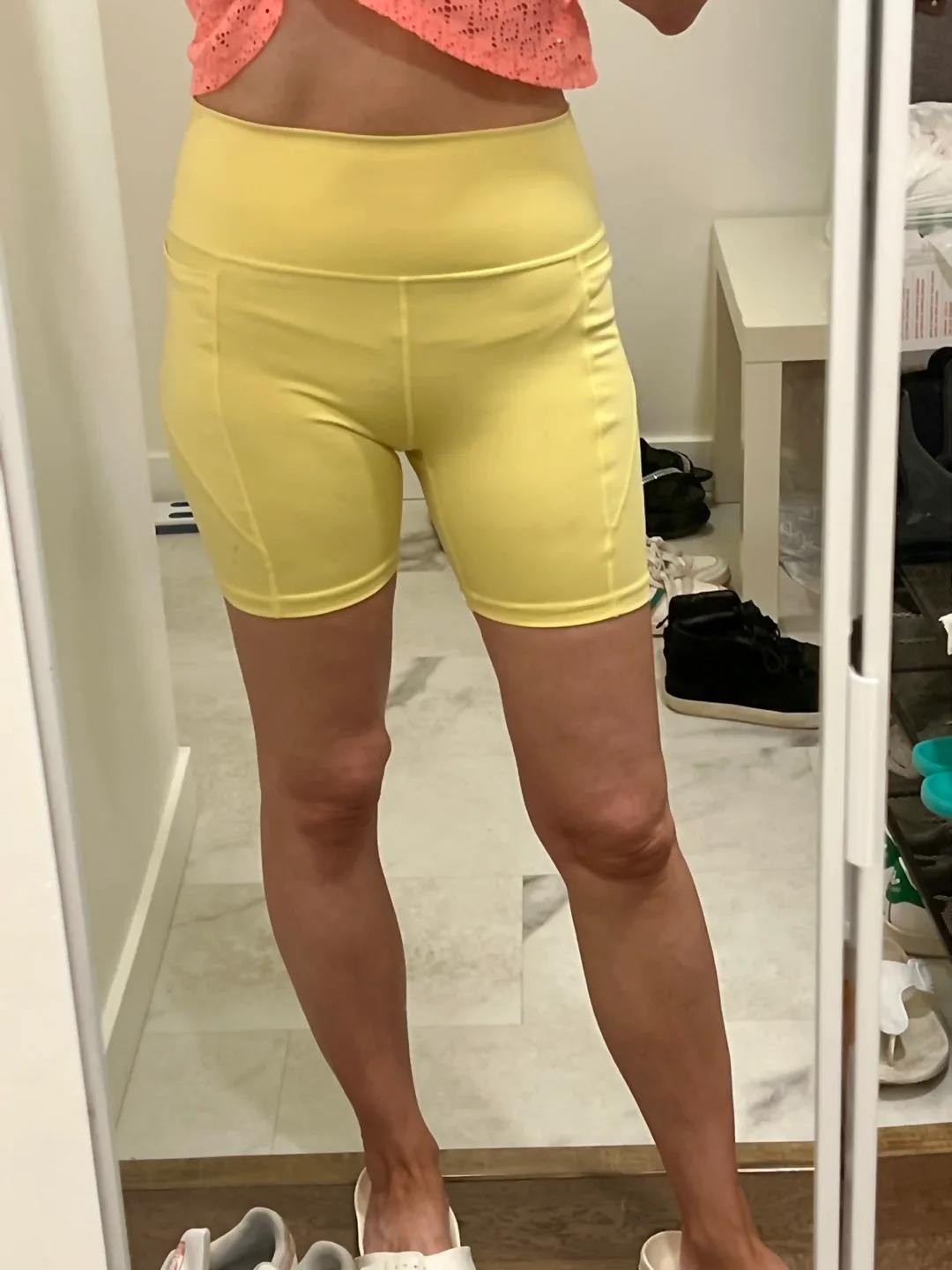 Yellow bike shorts image indicator(5)