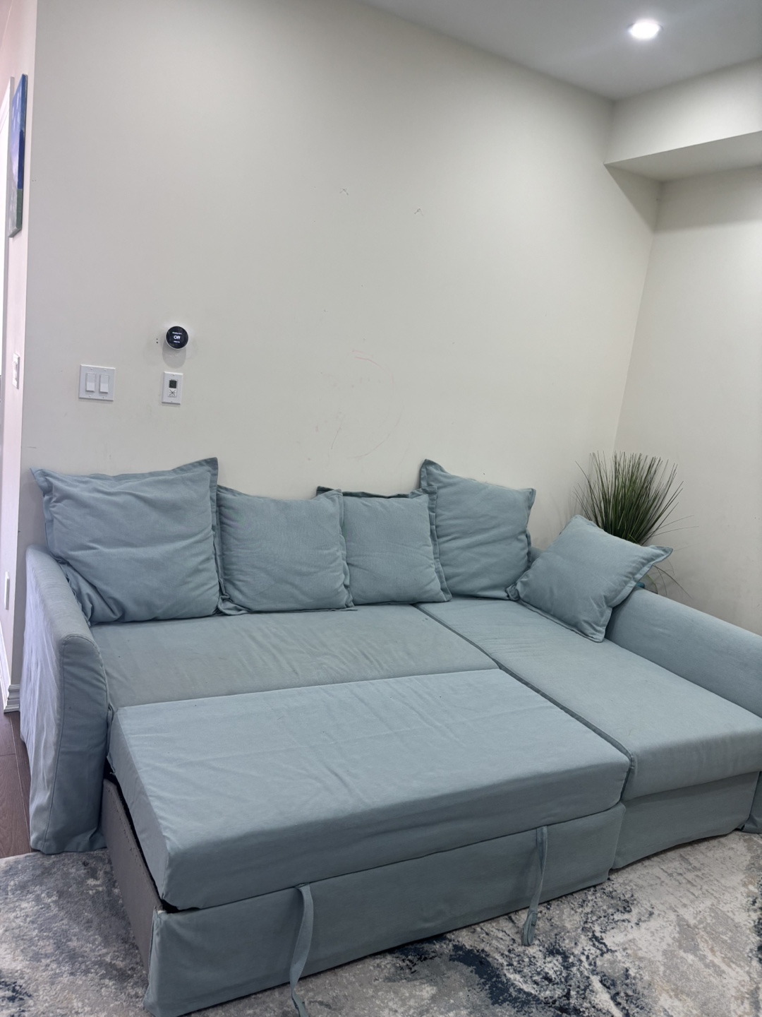 Ikea HOLMSUND Sectional sleeper couch - almost new - photo 5