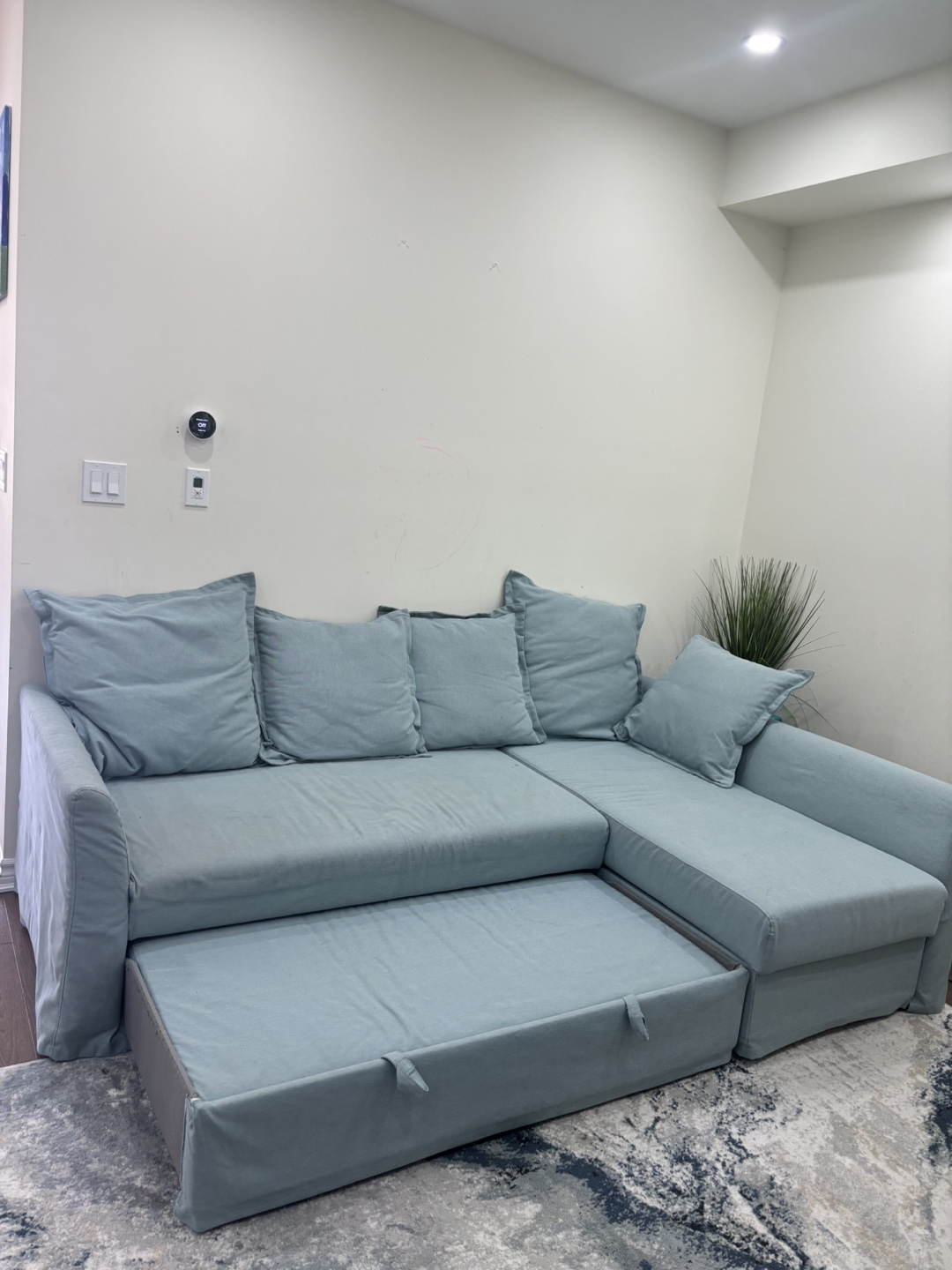 Ikea HOLMSUND Sectional sleeper couch - almost new - photo 4