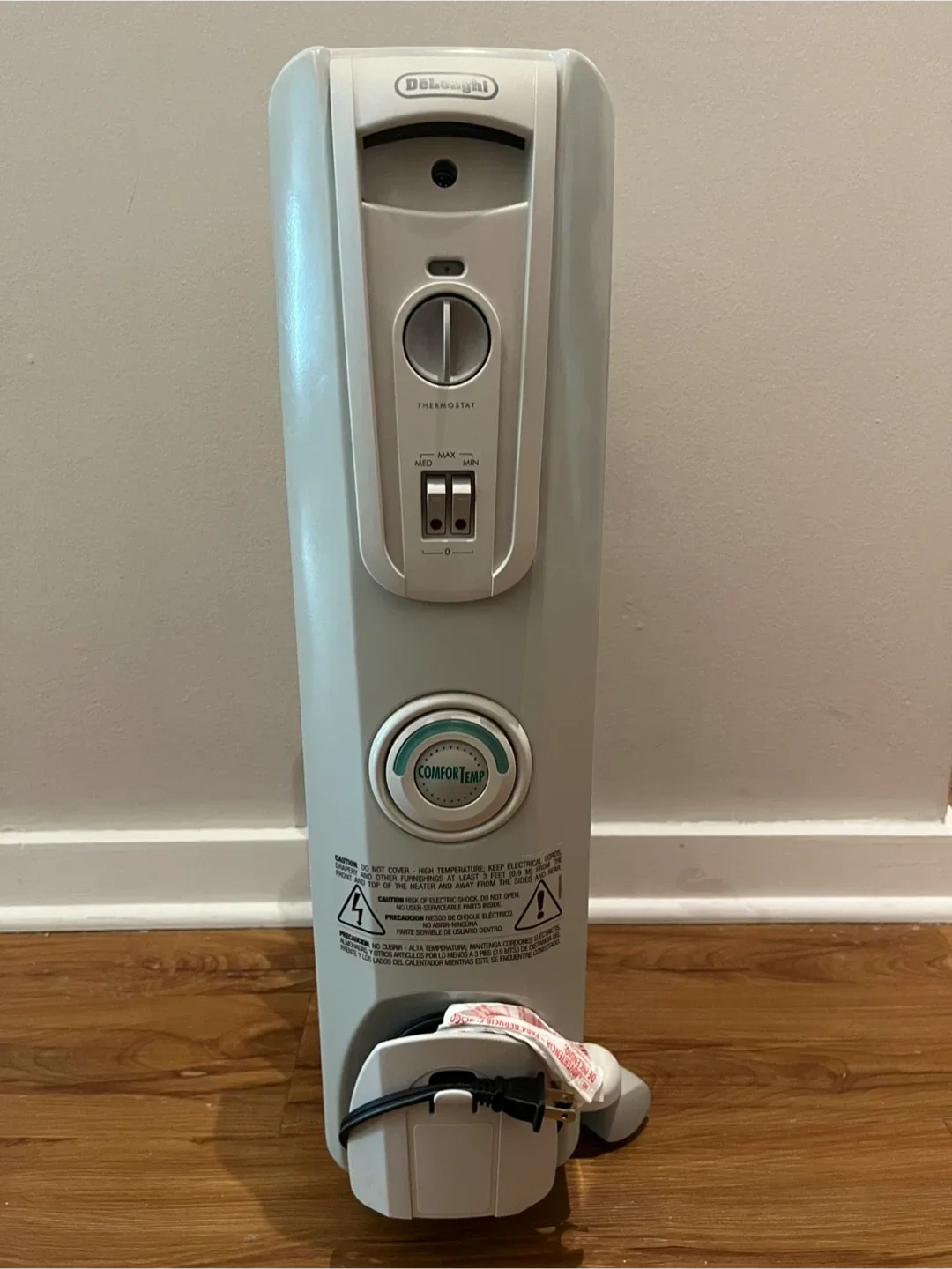 DeLonghi Comfort Temp Oil-Filled Radiator Heater thumbnail