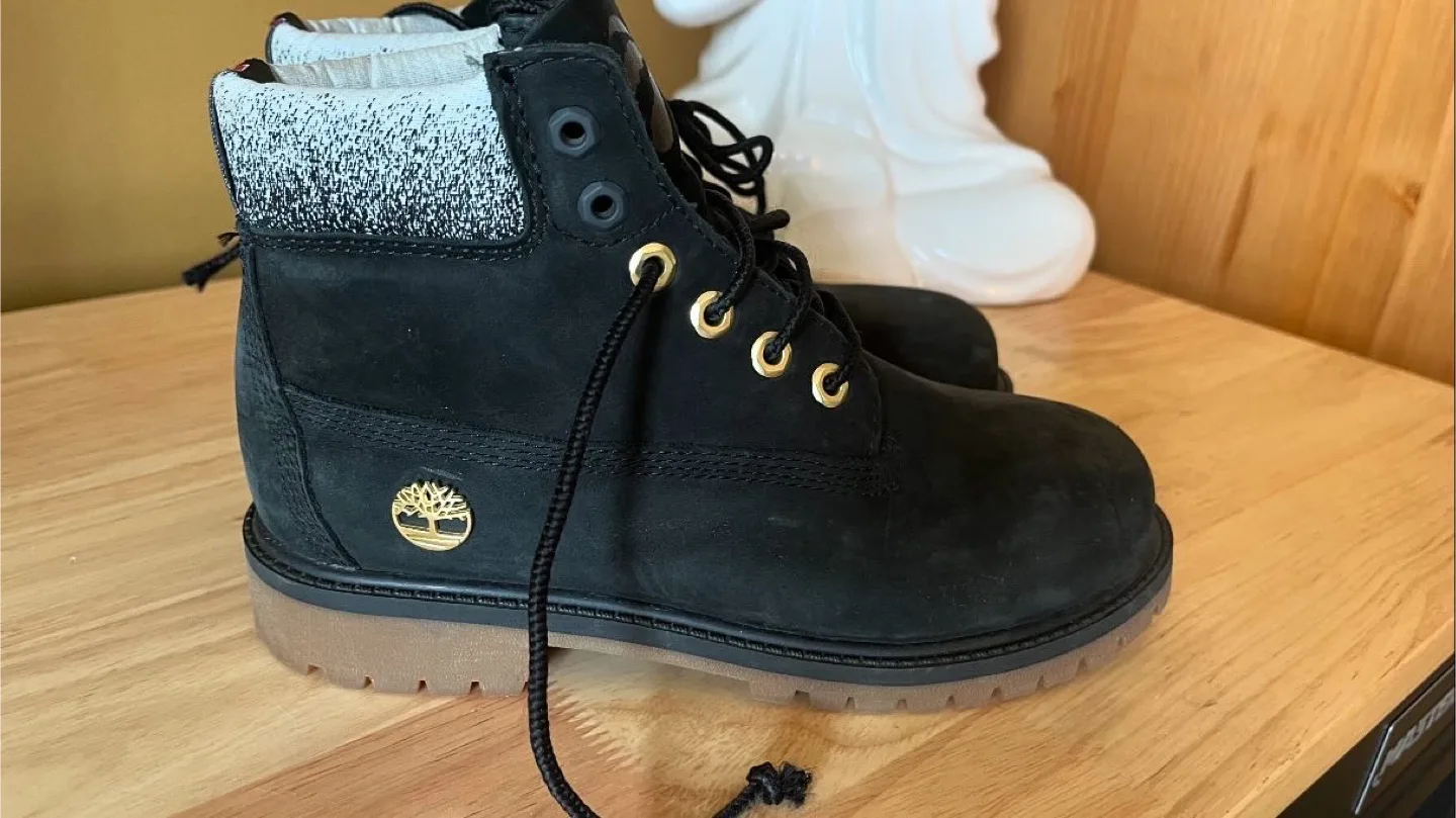 Timberland NBA Toronto Raptors Boots Size 3 image indicator(3)