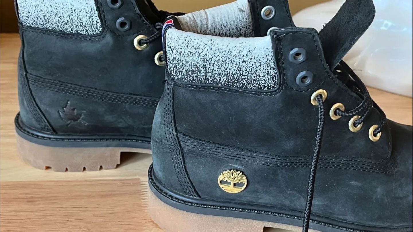 Timberland NBA Toronto Raptors Boots Size 3 image indicator(4)