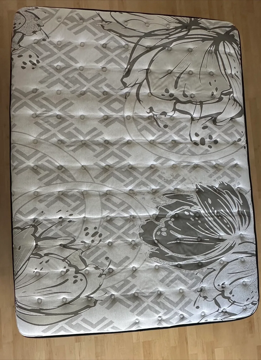 Sealy Posturepedic Mattress thumbnail