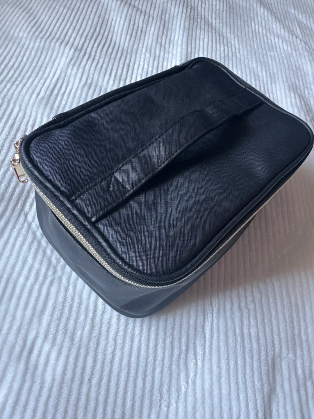 Black Makeup Bag Cosmetic Bag - Large Capacity image indicator(4)