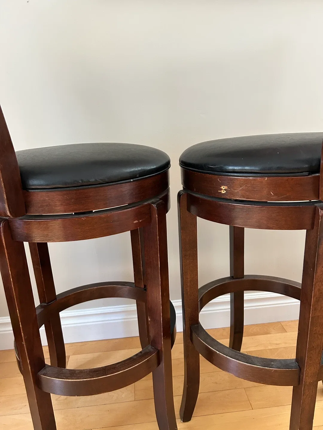Set of 2 Brown Wood Bar Stools image indicator(2)