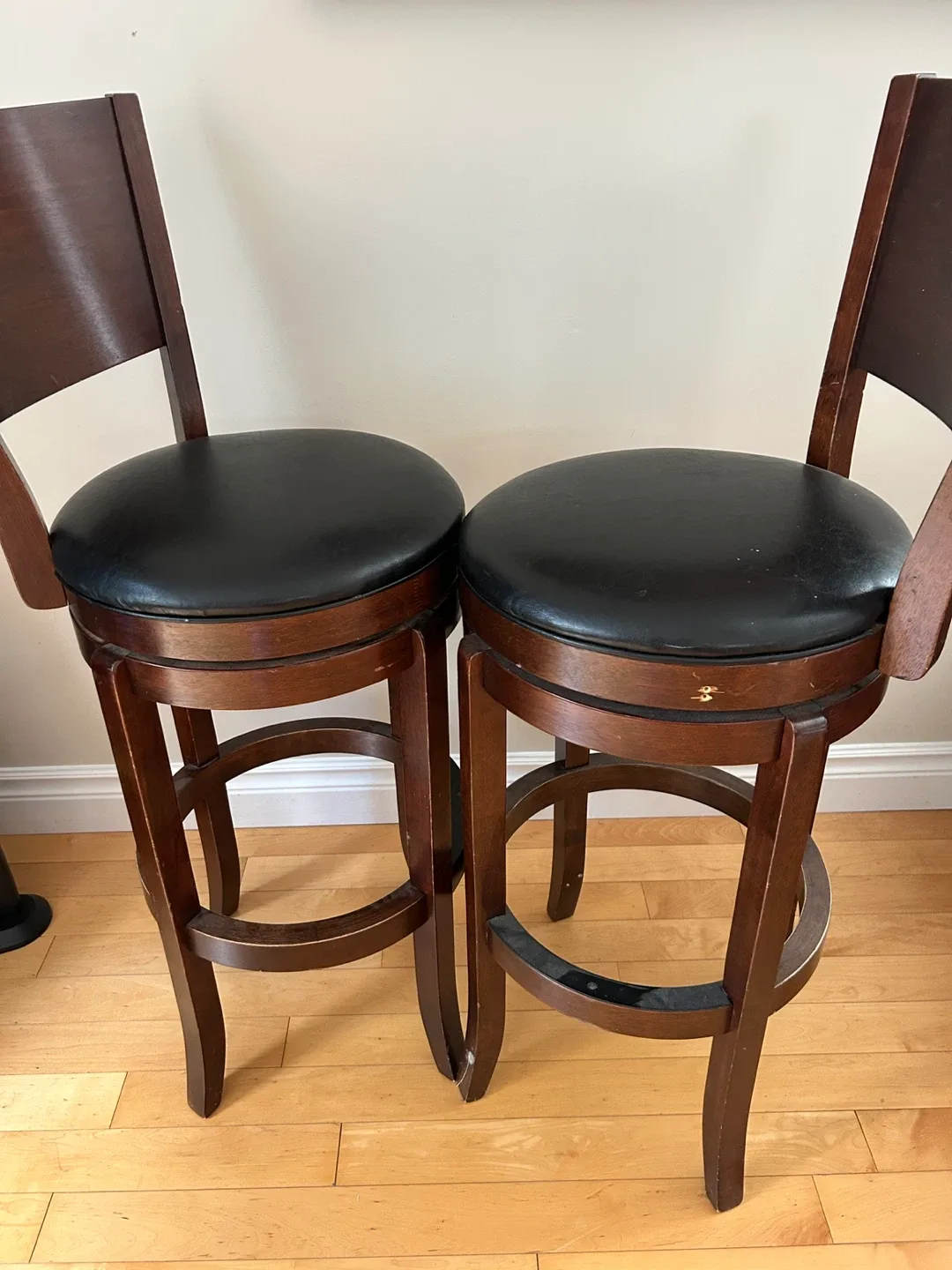 Set of 2 Brown Wood Bar Stools image indicator(5)