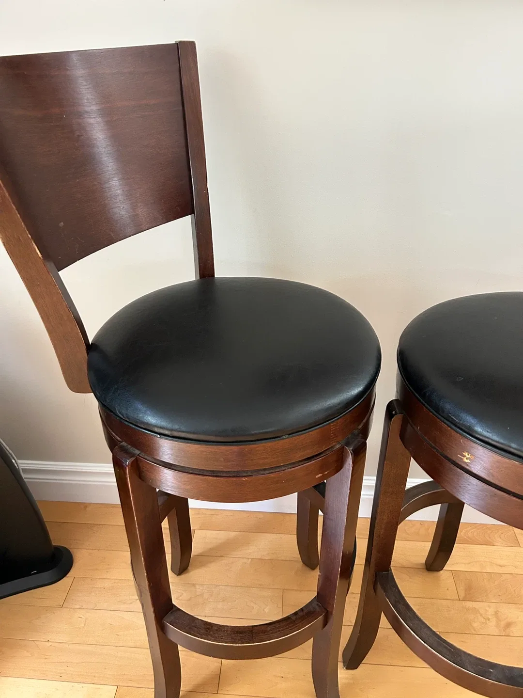 Set of 2 Brown Wood Bar Stools image indicator(4)