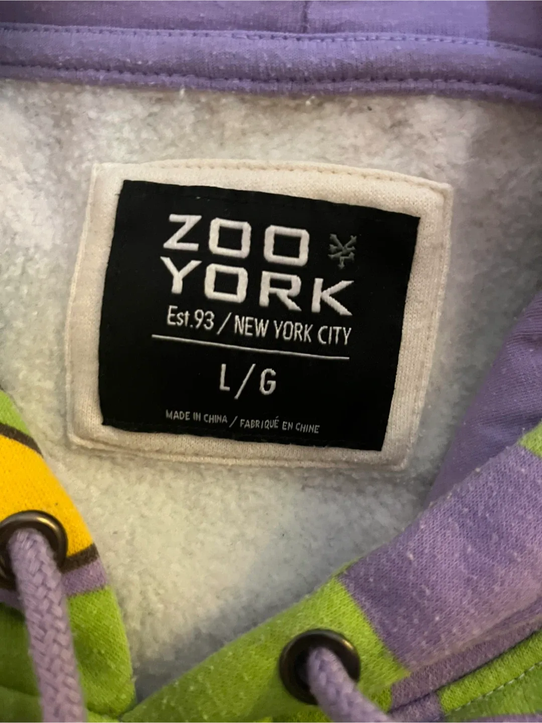 Zoo York Hoodie - Size L/G image indicator(3)